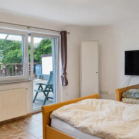 Lägenhet In Mit 2 Schlafzimmern, Kueche & Parkplatz Weilburg
